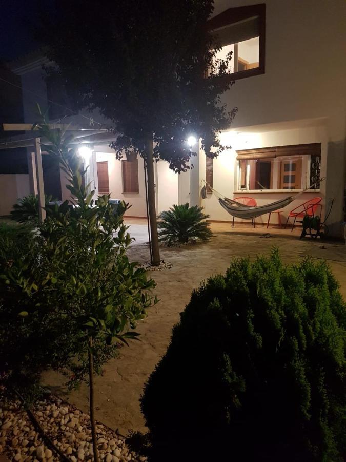 The Red House Apartment Alhendin Ngoại thất bức ảnh